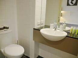 Corporate Stayz at Collins