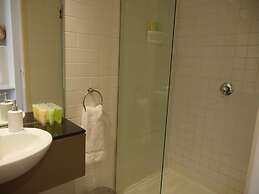 Corporate Stayz at Collins