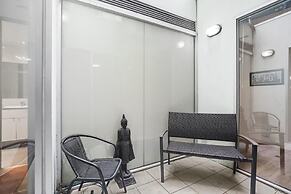 Corporate Stayz at Collins