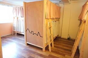 Guesthouse SUN - Hostel