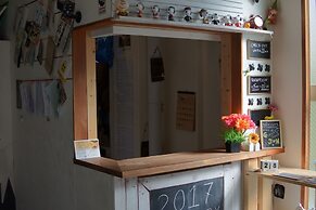 Guesthouse SUN - Hostel