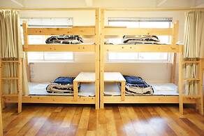 Guesthouse SUN - Hostel