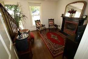 Annies Garden Cottage