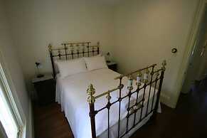 Annies Garden Cottage