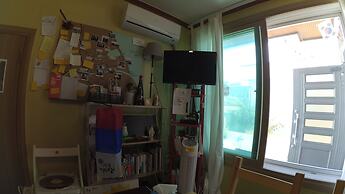 Gangneung Station Guesthouse