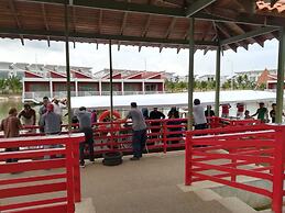 Tasik Villa International Resort