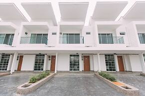 Tasik Villa International Resort