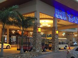 Tasik Villa International Resort