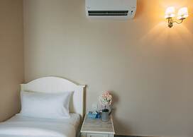 Tasik Villa International Resort