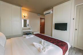 Tasik Villa International Resort