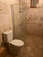 Monte Cappa Cave House