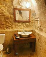 Monte Cappa Cave House