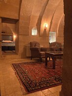 Monte Cappa Cave House