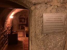 Monte Cappa Cave House