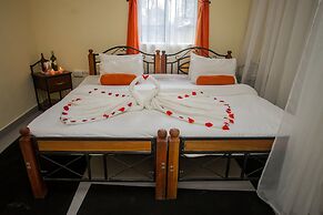 Dove Nest Lodge