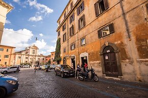 trastevere miracle suite