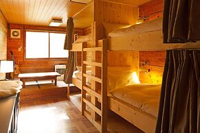 Niseko Backcountry Lodge - Hostel