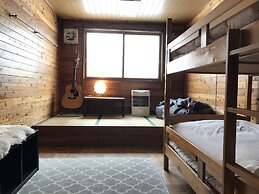 Niseko Backcountry Lodge - Hostel