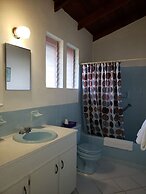 Gentle Breeze Apartments