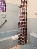 Gentle Breeze Apartments