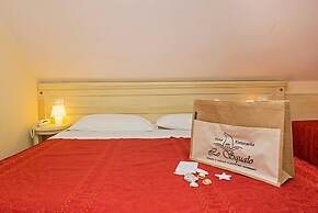 Hotel Lo Squalo