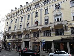 Matei Corvin Apartments