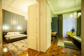 Matei Corvin Apartments