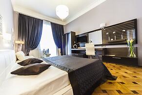 Matei Corvin Apartments