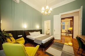 Matei Corvin Apartments