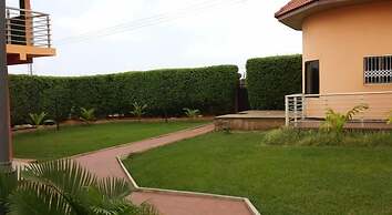 Ponderosa Travel Lodge