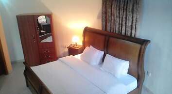 Ponderosa Travel Lodge