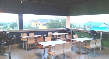 Ponderosa Travel Lodge