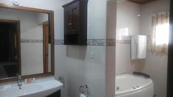 Ponderosa Travel Lodge