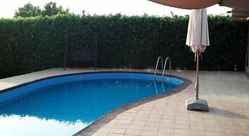 Ponderosa Travel Lodge