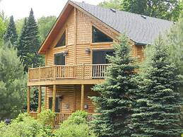 Cabins on Maple River