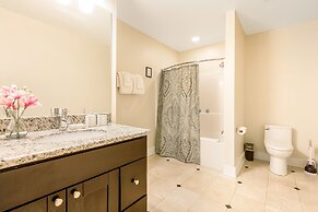 Cozy Condos near French Quarter