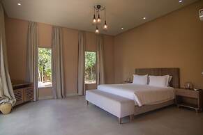 The Bird Exclusive Guest House & Spa