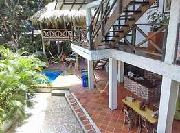 Casa Hostal Antawara