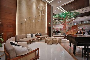 Maayo Hotel
