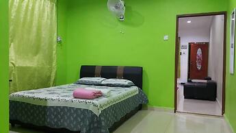 Noor Homestay
