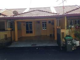 Noor Homestay