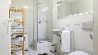 Sweet City with Balcony