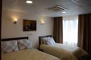 STS Hotel