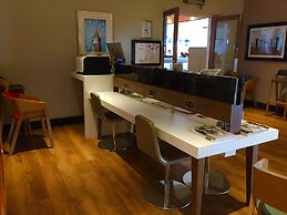 Isabella Penthouse 15th Floor, Seafront