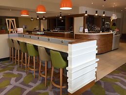 Isabella Penthouse 15th Floor, Seafront