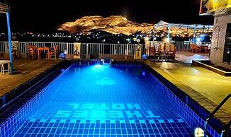 Thebes Hotel Luxor