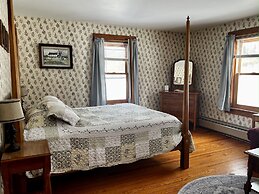 The Wayside Inn