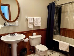 The Wayside Inn