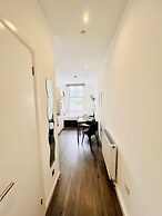 Fox House, Studio Apartments