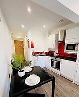 Fox House, Studio Apartments